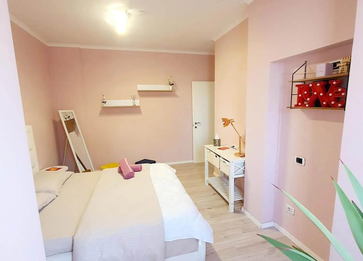 Silver Apartments Delijorgji Tiran